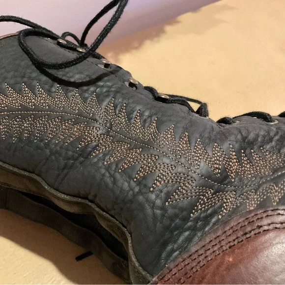 Beautiful Vintage Lace Up Kiltie Western Boots Size 7 - Picture 10 of 12